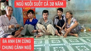 Khổ cả kiếp người hơn 30 năm phải sống trong cảnh ngủ ngồi...!