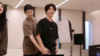 Ruang Latihan Pengacau Huang Minghao Lin Yi & Versi Lengkap Latihan Resmi [4k]