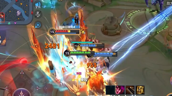 Chính em đã nói với tôi rằng chưa từng thấy ánh lửa, thảo nào cam lòng phiêu bạt trong đêm lạnh.