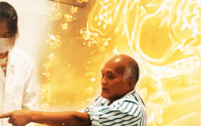 大爷打牌太猛了！