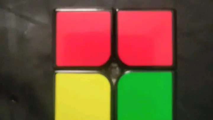 Abaikan Videonya.... 2 x 2 Rubik