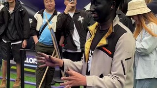 全员参加COS，遭遇极限社死，谁能告诉我这黑涂料该怎么洗掉？