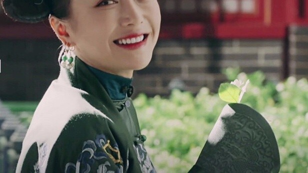 "Portraits of Women in Ancient Costumes" "Lines" How red are the plums, how many layers of flesh are