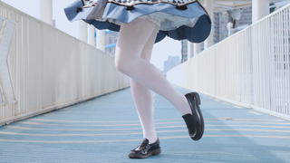 和夏天一样灿烂元气的女子