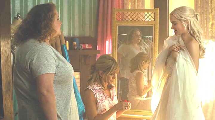 A hundred-pound-plus plus-size girl, whose mother is a ten-time consecutive beauty pageant champion—