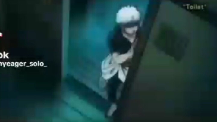 bro gets scared and start singing Doraemon intro 🤣