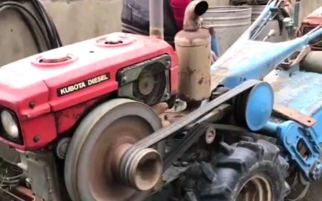 Động cơ diesel một xi-lanh mới chính là thần thánh vĩnh cửu.