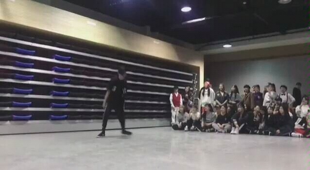 【คิมซามูเอล】งานพบปะนักเรียนภาควิชารำสมัยนิยม โรงเรียนมัธยมฮันลิม อัปเดตอินสตาแกรมส่วนตัว เวอร์ชันเต็