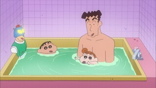 SHIN CẬU BÉ BÚT CHÌ - Tận hưởng tắm bồn nào