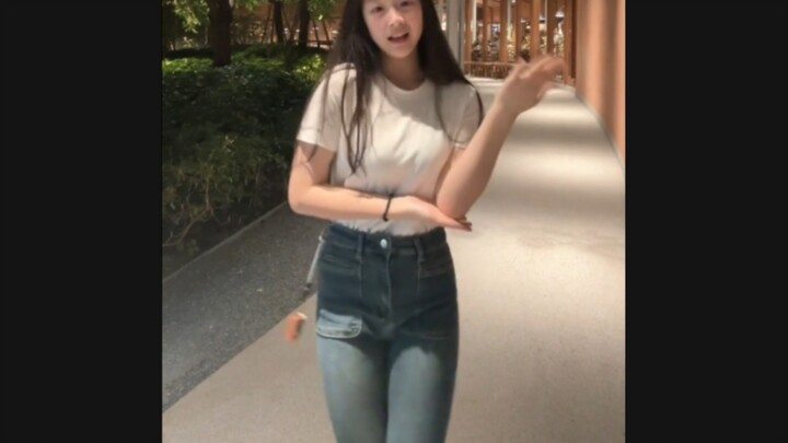 สาวไฮโซจากฝูเจี้ยน อายุ 14 ปี [สง่างามดุจสวรรค์]