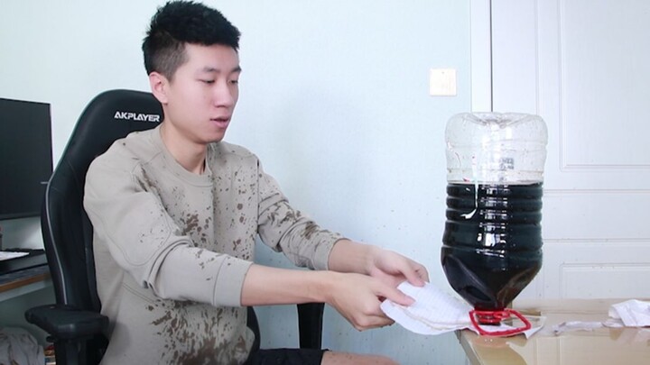 Rảnh rỗi cũng chẳng làm gì, chơi một ván rút giấy với coca nào.