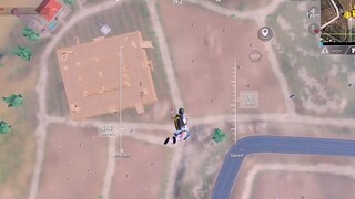 PUBG Mobile _ SOLO Squads - Lần Đầu Oanh Tạc Từ Kim Tự Tháp Xuống Mặt Đất Gặp Lu