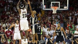 LEBRON JAMES 2007 BRICKathon