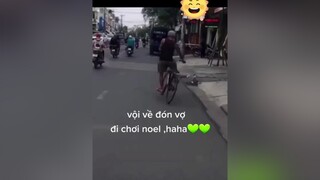 tay lái lụa,,cười ,cườikhôngnhặtđượcmồm ,hàitiktok ,hàihướcvuinhộn ,cuoibebung ,fyp ,hongocnguyet90