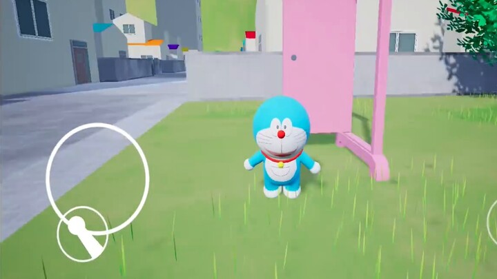 A handsome guy made a mobile version of Doraemon game and shared it with friends who don't have a co