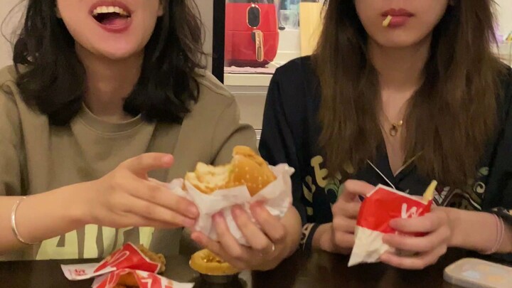 Apakah semua perempuan itu orang yang blak-blakan?