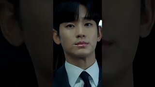 When he tries to increase her lifeline😅🤣#kdrama #shorts #cute #queenoftears #kimsoohyun #ytshorts