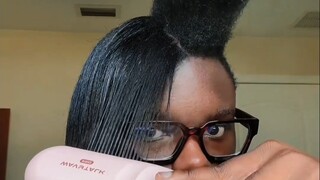 Overseas Influencer Marketing | Overseas blogger uses a Chinese straightening comb to straighten her
