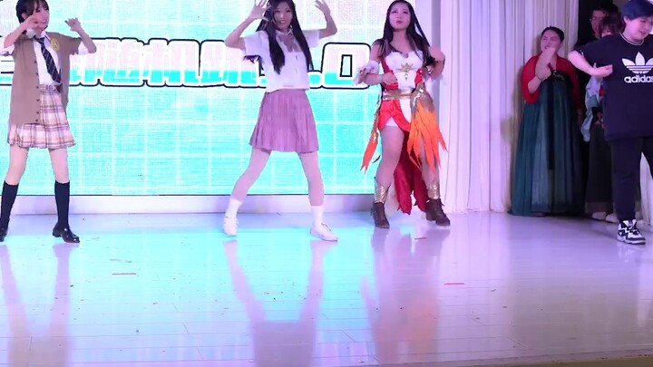 Speed change version of touching the sky and kneeling! Random home dance to warm the body and mind i