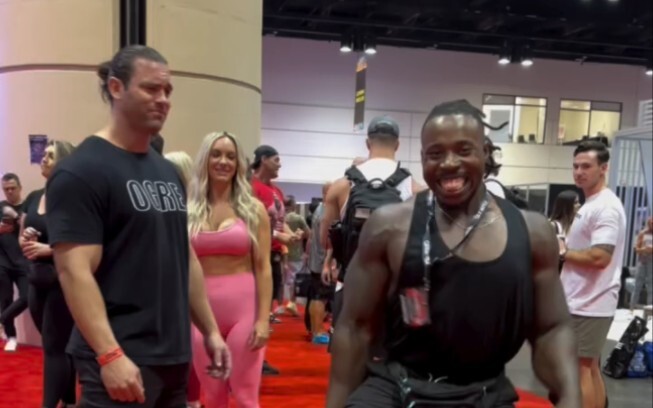 Yongjiro Tours the Exhibition