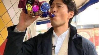 [4K/60fps/Subtitel bernada kasar] Koleksi Pertarungan Sorotan Bentuk Kamen Rider EVOL Black Hole