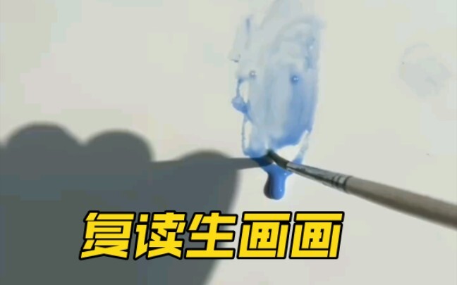 رسومات الخريجين الجدد مقابل رسومات المكررين: افتحوا العلبة عند وضع الألوان!