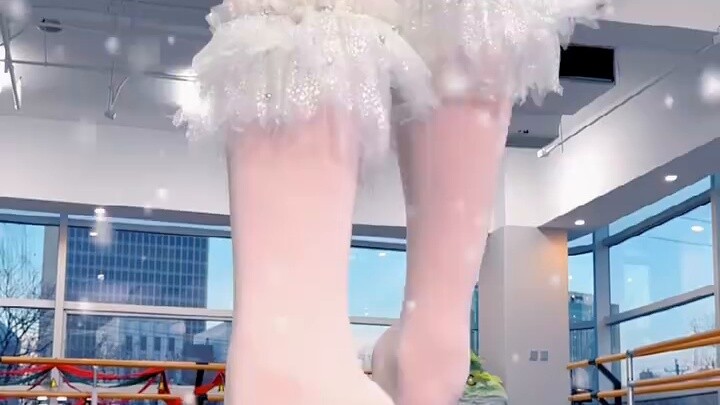 Ballet legs with perfect instep🩰