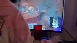Minecraft: What a boy looks like when playing MC!