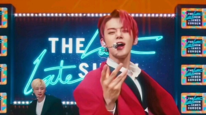 TXT "Magic" One-Click Outfit Change