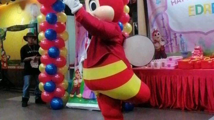 . Jollibee bida ang saya