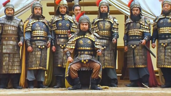 Even though they’re both surrendered generals, their treatment couldn’t be more different!