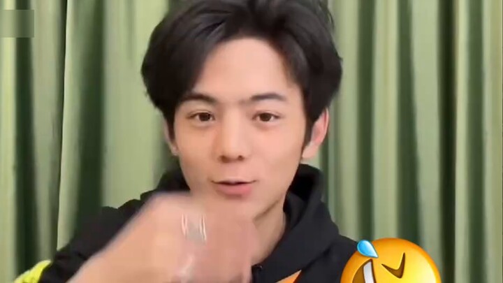 อ่าน ID ฟิชชิ่งออกเสียงดังๆ โดยที่ไม่รู้ตัว แต่ได้รับการชี้แจงจากแฟนๆ แล้วก็เสียใจ😭