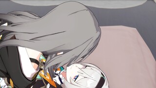 [Xingying] is all pasted on the bed