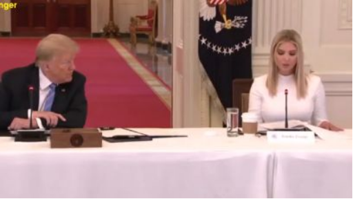 Phu Nhân Thủ Tướng Các Nước GÂY SỐT Khi THÍCH MÊ Tà Áo Dài Việt Nam Quyết Mua Bằ