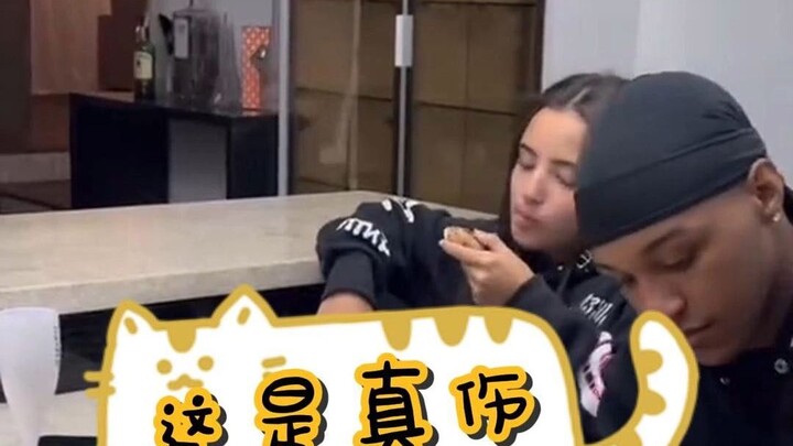 他好像被伤的透透的~