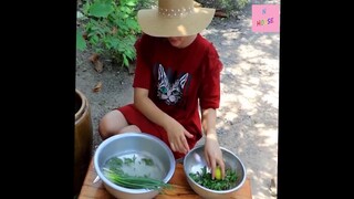 Ẩm thực thái lan: Nhum biển um trứng gà