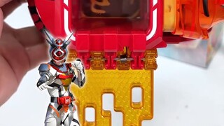 Tôi không thể quên Aguilera! "Thắt lưng Kamen Rider Levis Weekend Driver Wife"