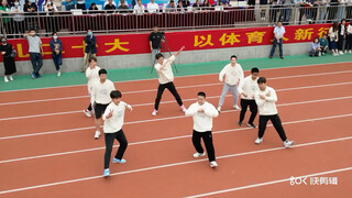 A New Treasure Island Appears at the Opening Ceremony of a Well-known High School Sports Meet in Hef