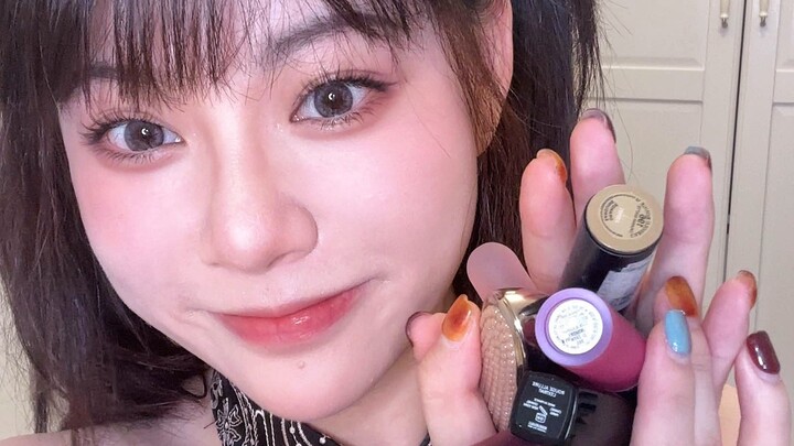 Punya ribuan lipstik, 5 yang paling aku cintai!!