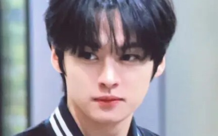 【لي مينهو】غرفة التدريب تُظهر بوضوح أكبر قدرات الرقص لديه