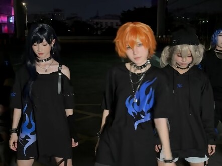 Kami vbs juga mulai melakukan siaran grup untuk melompati segala sesuatu (？