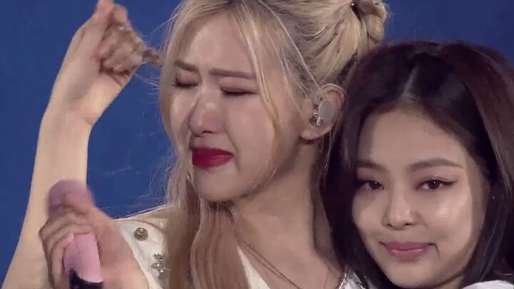 Jennie said that every time BLACKPINK comes to Thailand, she gets really emotional and feels like cr