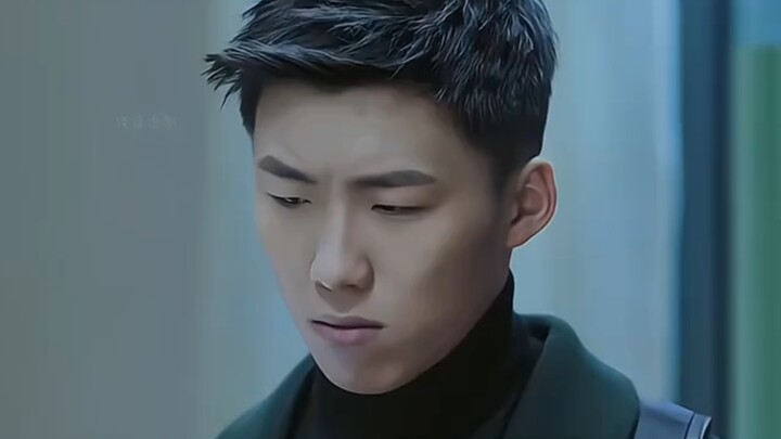 “Ngôi sao đình đám cùng trợ lý nam đi khám bệnh, cuối cùng người mắc bệnh lại là trợ lý nam”