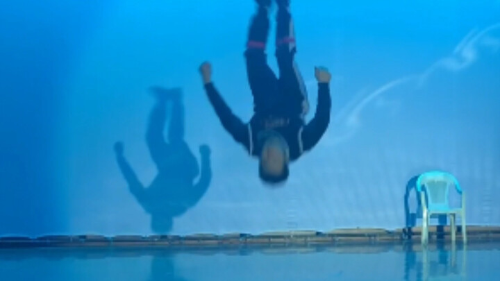 Penampilan breakdance di kampus, ini gila banget!