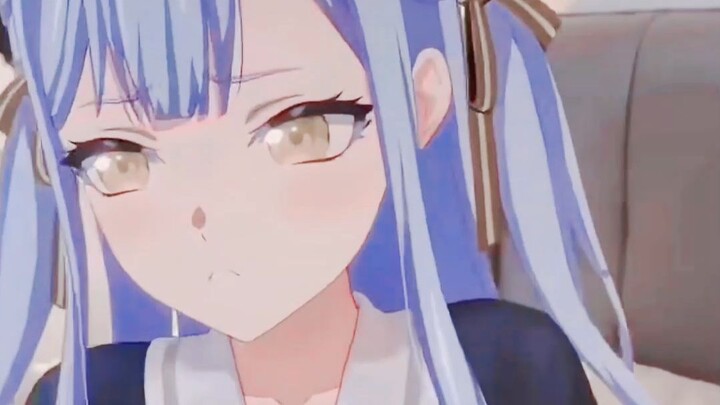 Dulu si noni muda yang angkuh kini malah terlihat enggan sambil dipeluk dan diremas oleh orang lain.