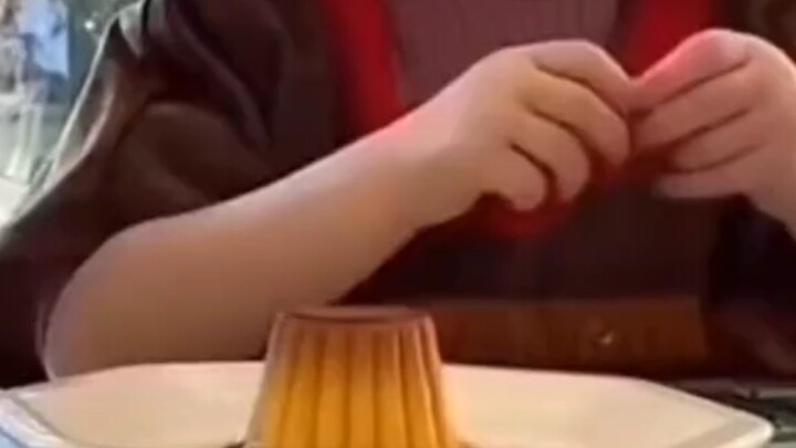 ركوب الدراجة النارية 😜😜