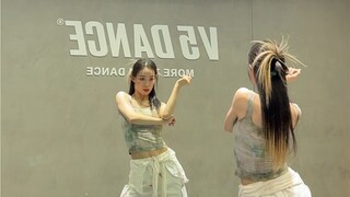 【汤圆】Ain’t My Fault汤圆苏苏编舞镜面慢动作分解（分解也同步过来给大家）