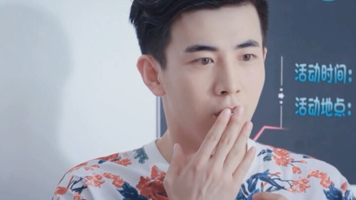 Well… an actor who can play both a sister and a domineering CEO—how could they not be a good actor?