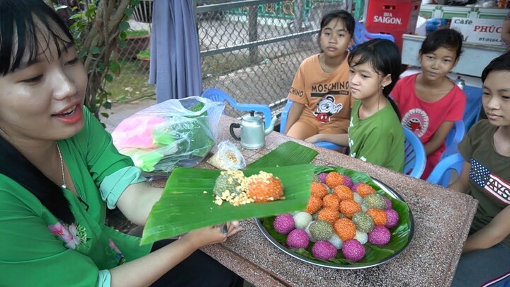 Bánh Bột Báng vừa bưng ra bán thì chị Jennifer Nguyen mua mão hết mâm - Tập 202