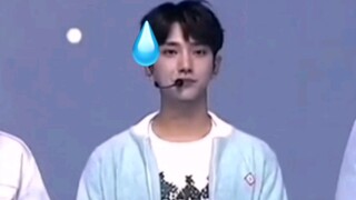 إذا احتجت أي شيء، ابحث عن @شاي بوبو مع حليب جوز الهند بنصف سكر